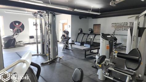 808 4th Street NE Hampton IA 50441