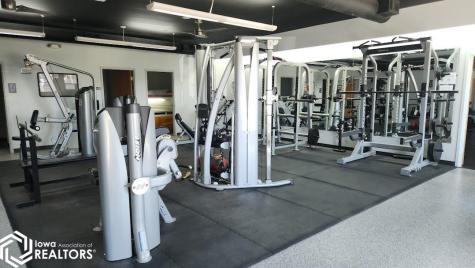 808 4th Street NE Hampton IA 50441