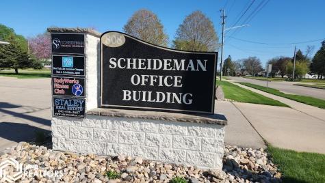 808 4th Street NE Hampton IA 50441