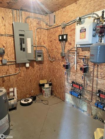 1807 325th Street Forest City IA 50436