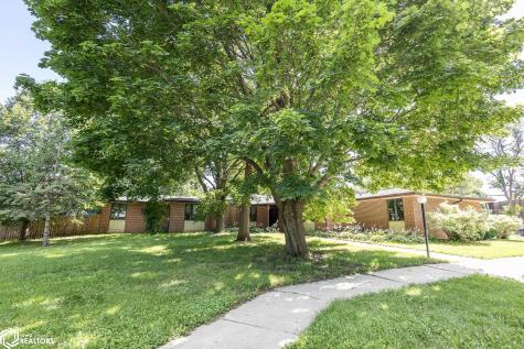 1020 Buddy Holly Place Clear Lake IA 50428