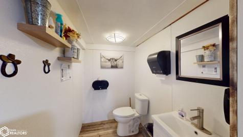 129 W Main Avenue Rockford IA 50468