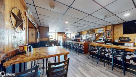 129 W Main Avenue Rockford IA 50468