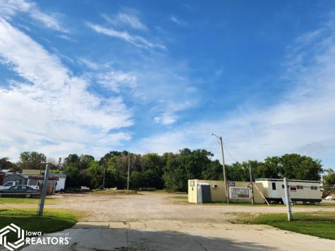 708-712 S Jefferson Mason City IA 50401