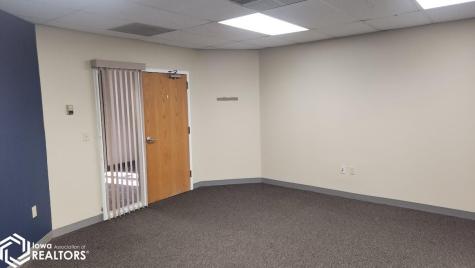 202 1st Street Mason City IA 50401