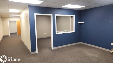 202 1st Street Mason City IA 50401