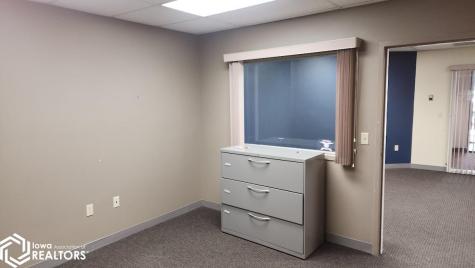 202 1st Street Mason City IA 50401