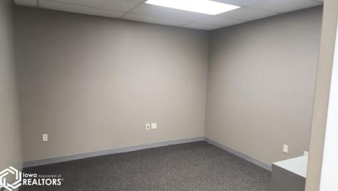 202 1st Street Mason City IA 50401