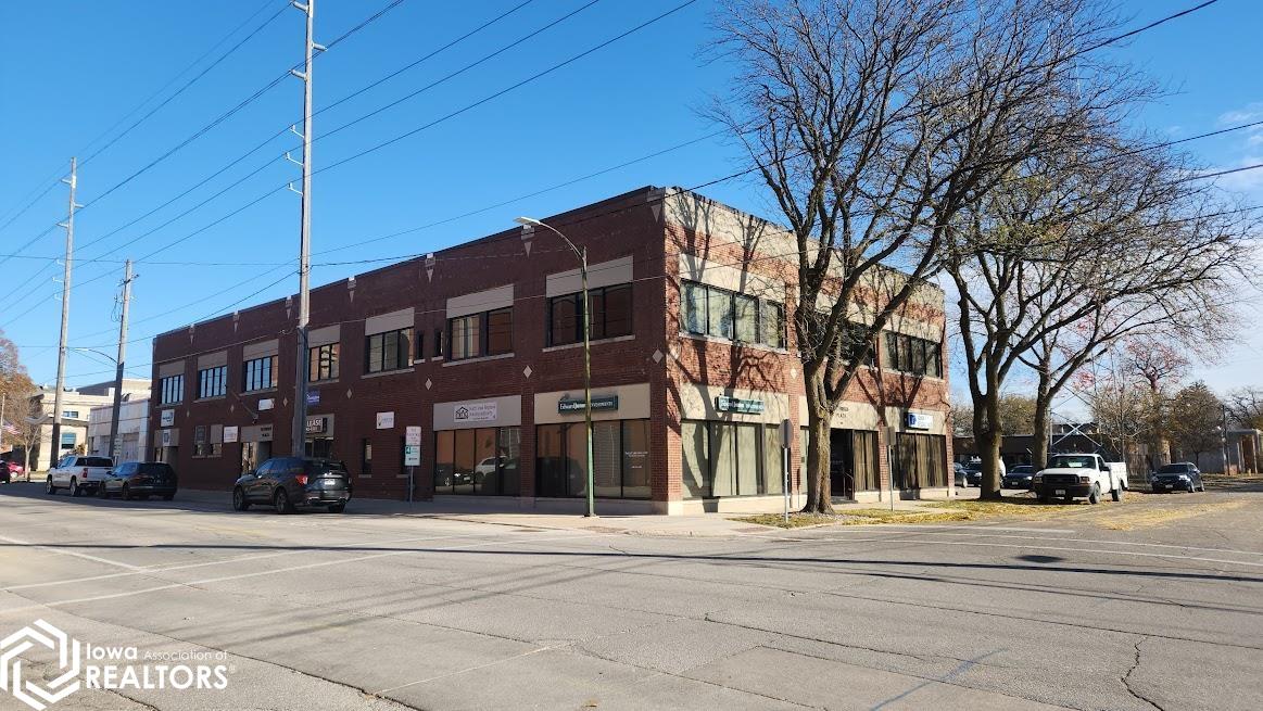 202 1st Street SE Mason City IA 50401