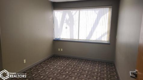 202 1st Street SE Mason City IA 50401