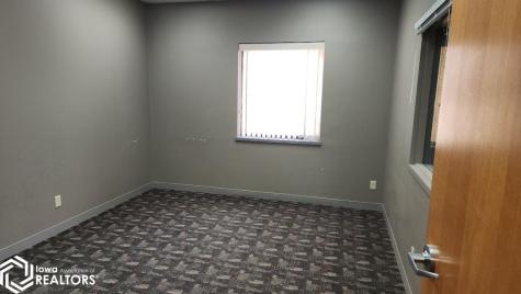 202 1st Street SE Mason City IA 50401