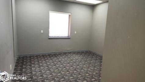 202 1st Street SE Mason City IA 50401
