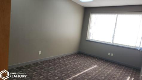 202 1st Street SE Mason City IA 50401