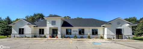 808 4th Street NE Hampton IA 50441