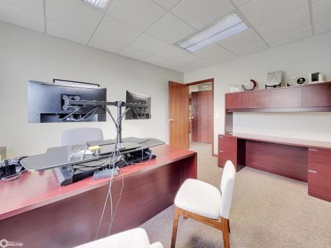 808 4th Street NE Hampton IA 50441