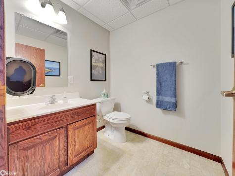 808 4th Street NE Hampton IA 50441