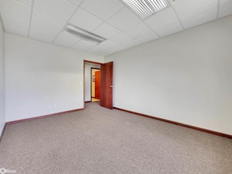 808 4th Street NE Hampton IA 50441