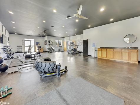 808 4th Street NE Hampton IA 50441