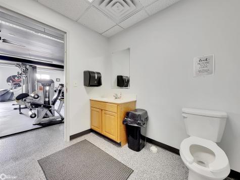 808 4th Street NE Hampton IA 50441