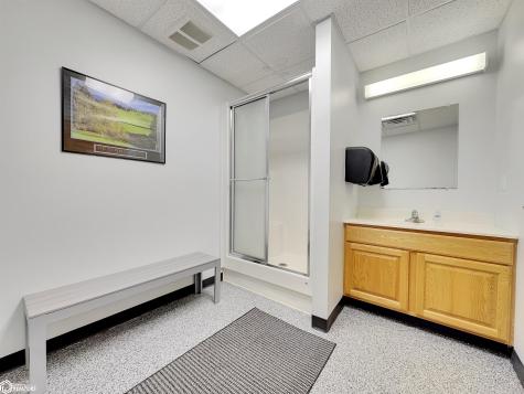 808 4th Street NE Hampton IA 50441