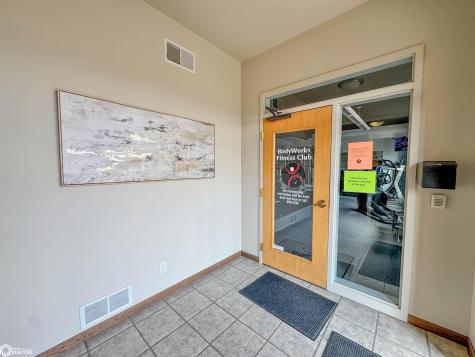 808 4th Street NE Hampton IA 50441