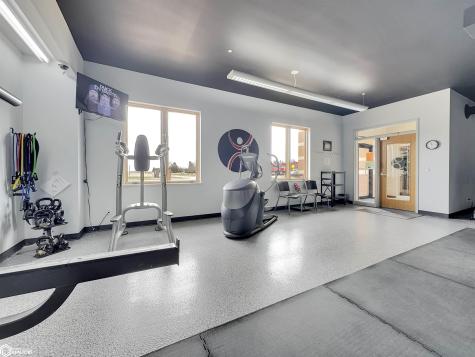 808 4th Street NE Hampton IA 50441