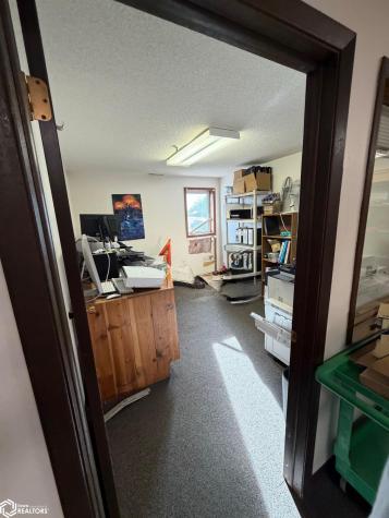 120 9th Street SW Clarion IA 50525