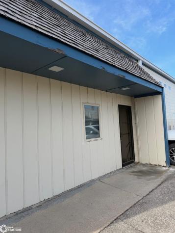 120 9th Street SW Clarion IA 50525
