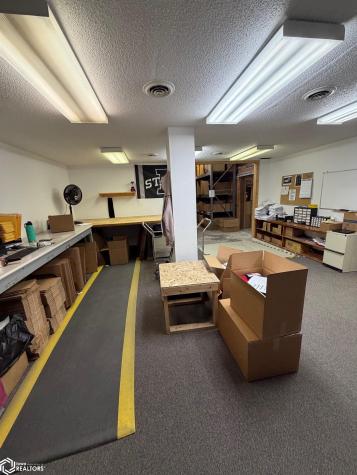 120 9th Street SW Clarion IA 50525