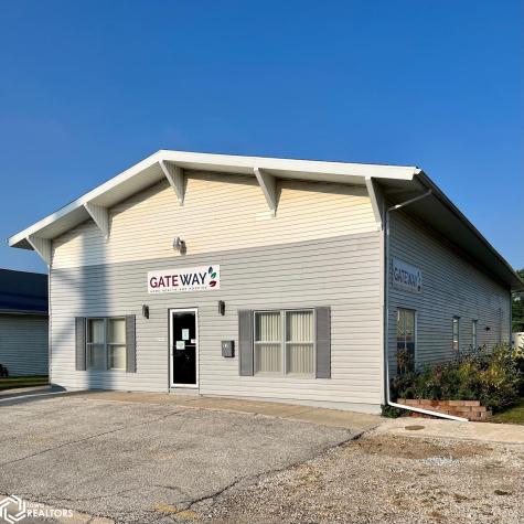 210 1st Street SW Clarion IA 50525