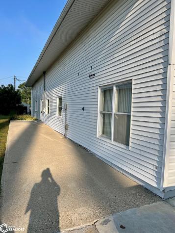 210 1st Street SW Clarion IA 50525