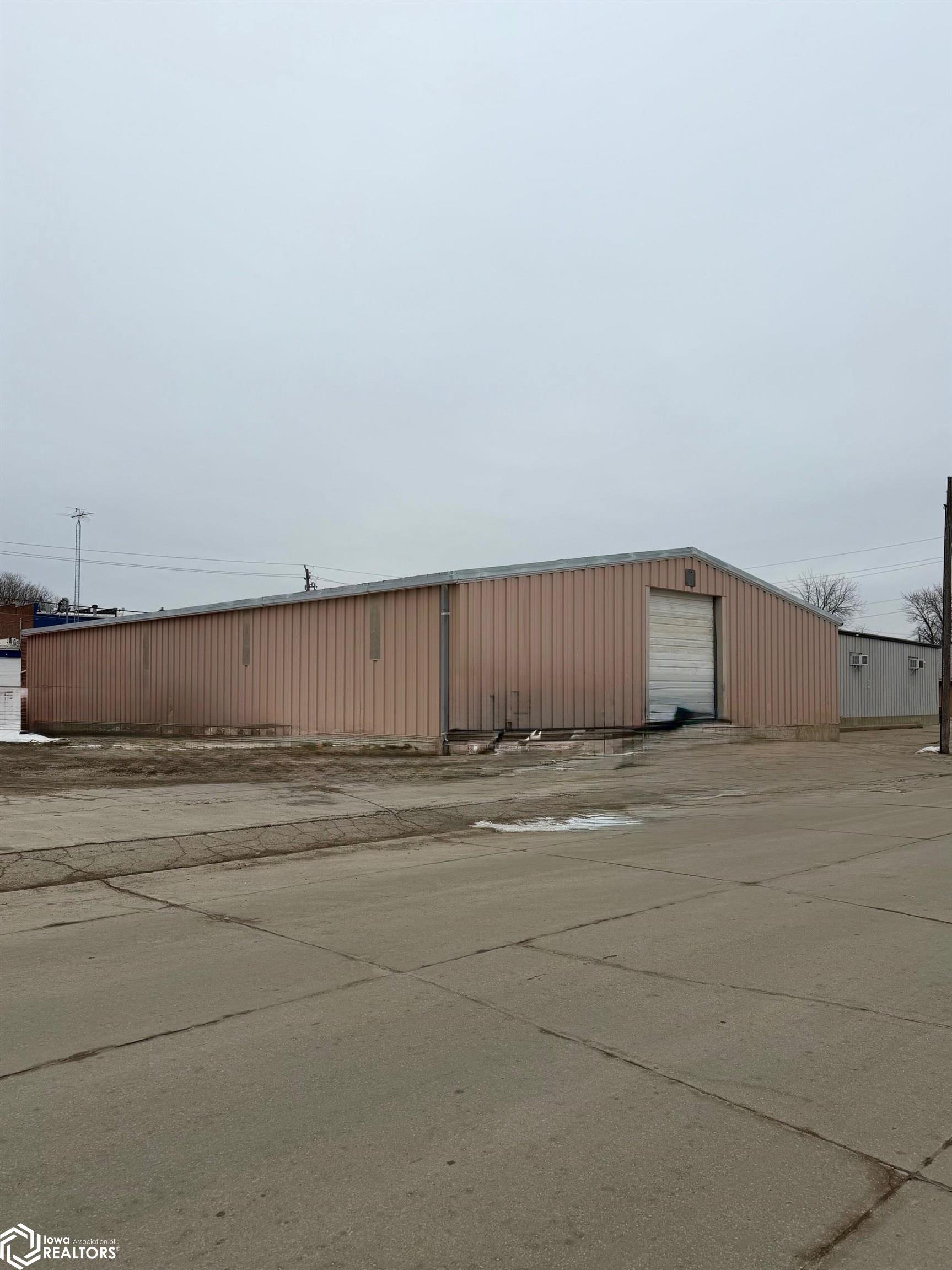 110 1st Street SE Clarion IA 50525