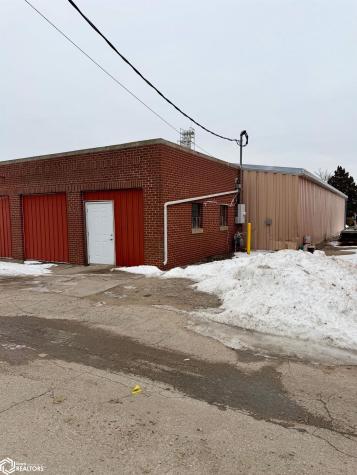 110 1st Street SE Clarion IA 50525