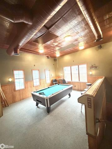 125 1st Street SE Mason City IA 50401