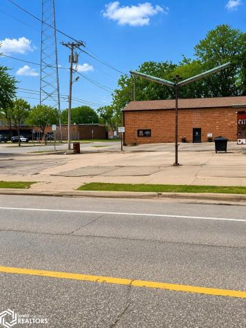 125 1st Street SE Mason City IA 50401
