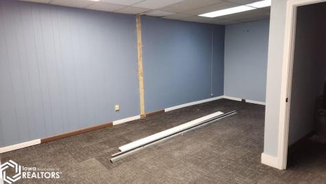 122-124 N Federal Avenue Mason City IA 50401