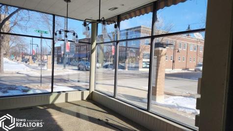 122-124 N Federal Avenue Mason City IA 50401