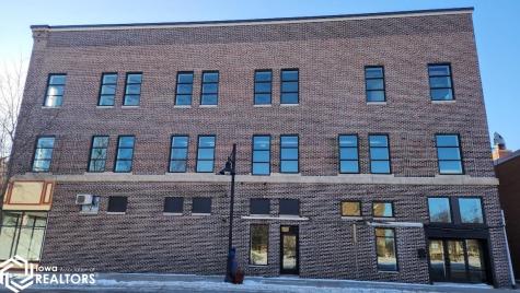 122-124 N Federal Avenue Mason City IA 50401