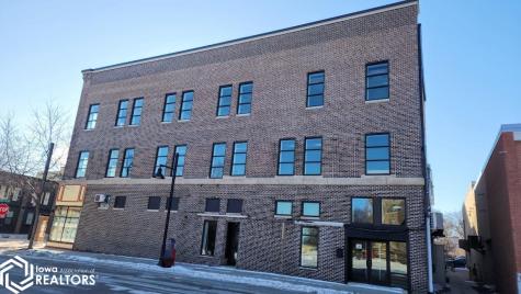 122-124 N Federal Avenue Mason City IA 50401
