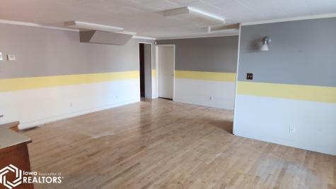 122-124 N Federal Avenue Mason City IA 50401