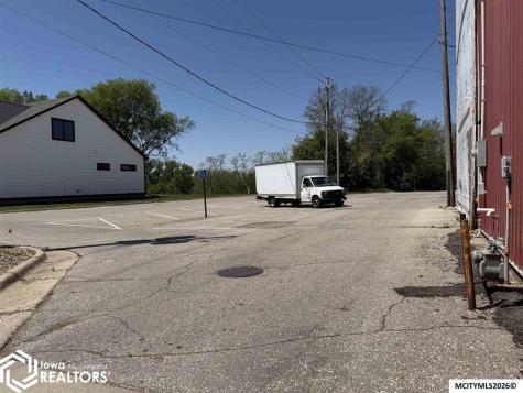 747 Central Avenue Northwood IA 50459