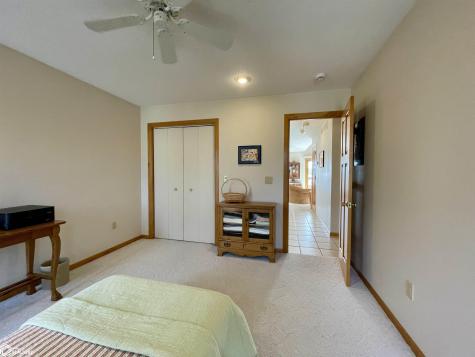 414 E Lake Street Ventura IA 50482