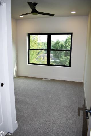 2362 River Road Iowa Falls IA 50126