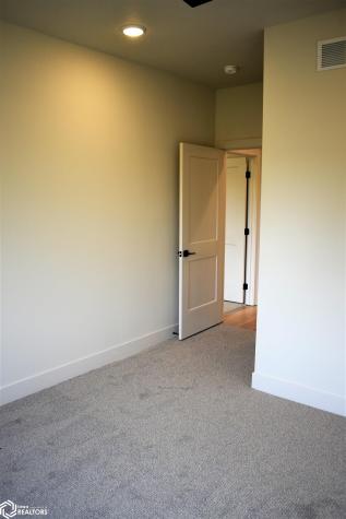 2362 River Road Iowa Falls IA 50126