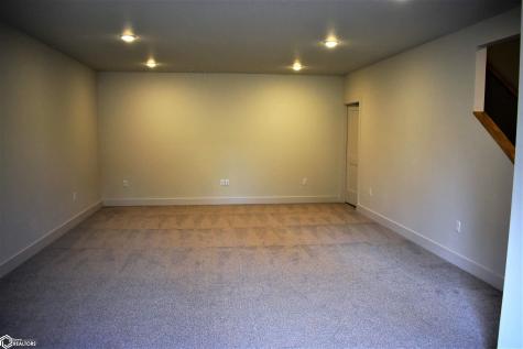 2362 River Road Iowa Falls IA 50126