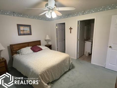 1617 N 8th Street Clear Lake IA 50428
