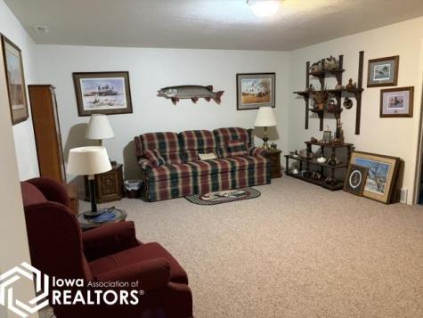 1617 N 8th Street Clear Lake IA 50428