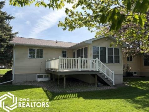 1617 N 8th Street Clear Lake IA 50428