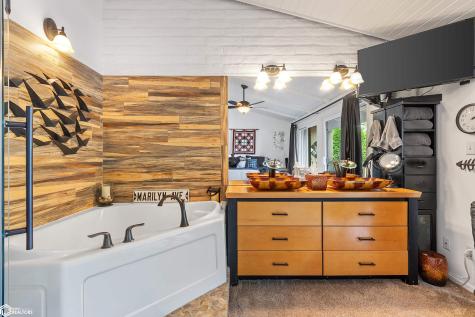 2700 N Shore Drive Clear Lake IA 50428