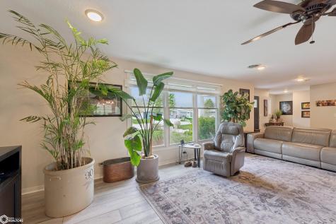 401 Oak Hill Court Clear Lake IA 50428